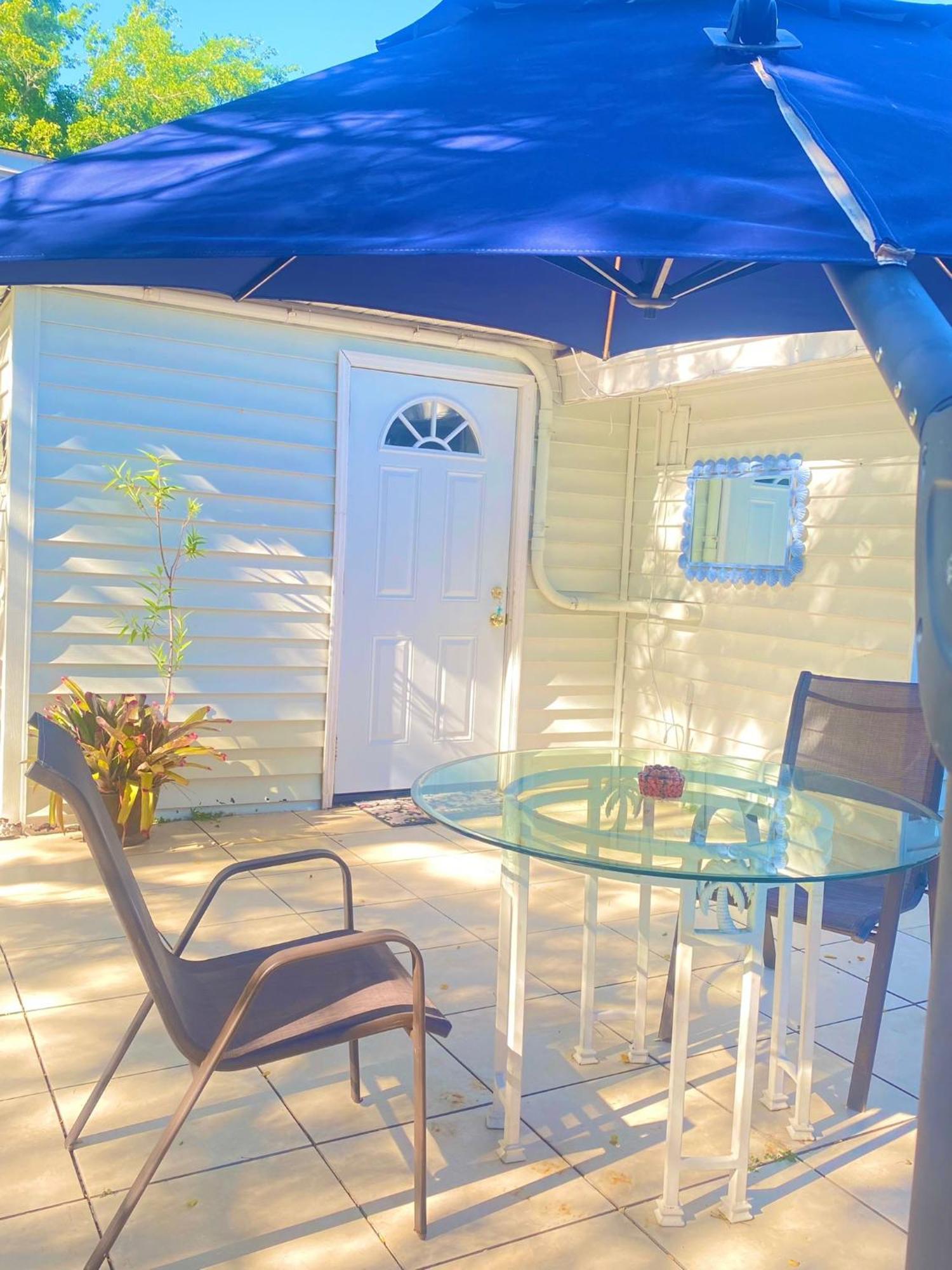 Cozy Studio Only 10 Minutes By Car Of Siesta Key Sarasota Dış mekan fotoğraf